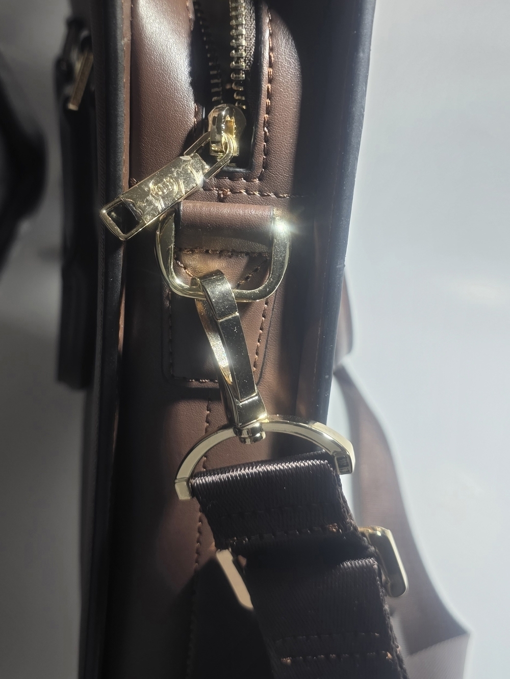 Bostanten Leather Laptop Briefcase Brown Business Bag Mens Womens Shoulder Strap - Picture 3 of 4
